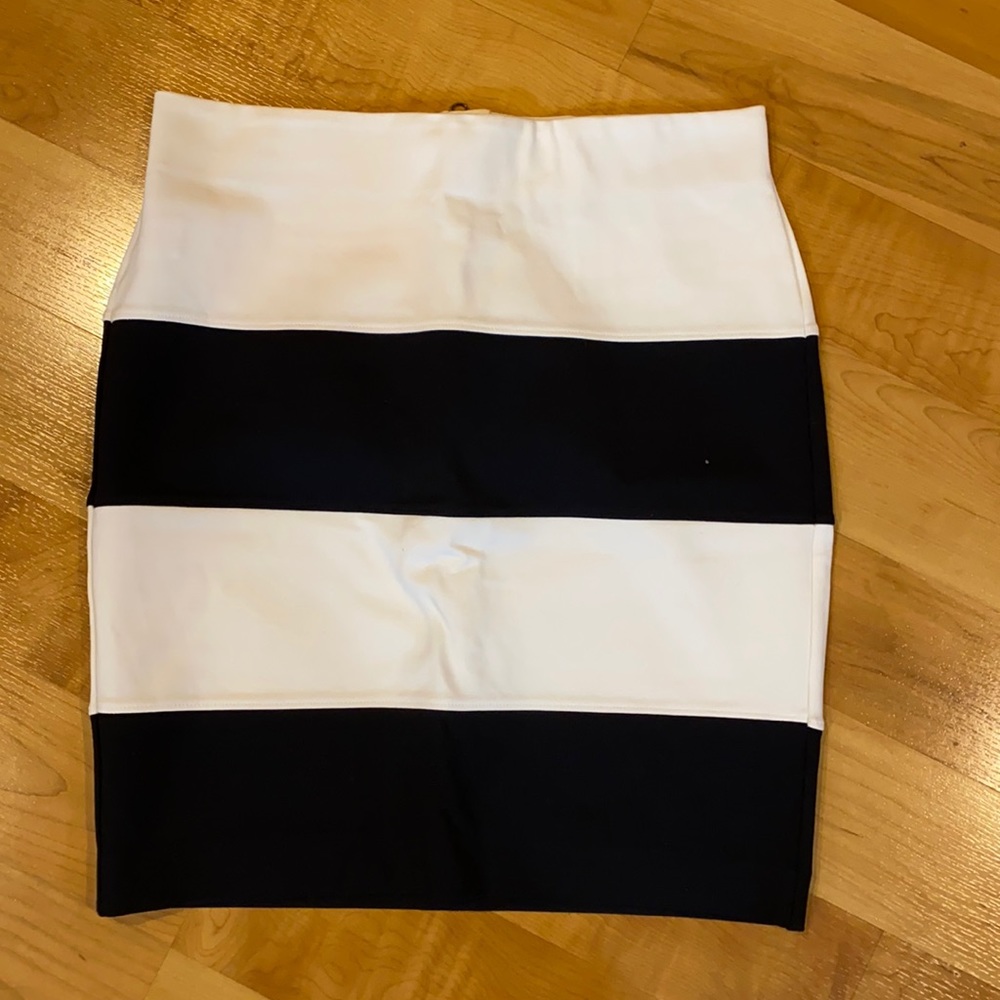 Loft black and white pencil skirt